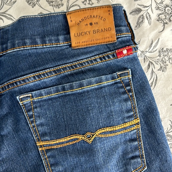 Lucky Brand Charlie Skinny Jean | Size 2 / 26 L - Picture 7 of 7